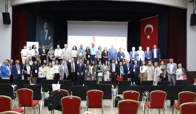 28 ülkeden 500 akademisyen İstanbul'da buluştu