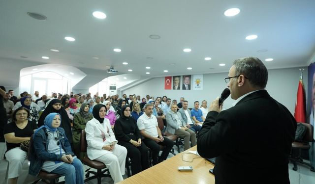 AK Parti İstanbul'dan sosyal medya eğitimi