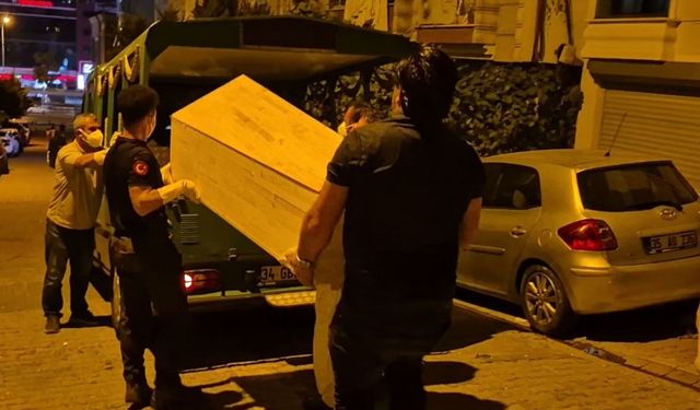 Esenyurt'ta bir dairede kadın cesedi bulundu