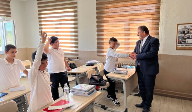 Başkan İlhan Arı, Öğrencilerle Buluştu