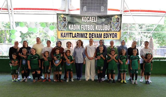 Kadın futboluna tam destek