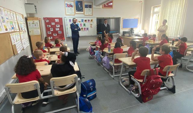 Kaymakam Özderin, Öğretmenlerle Toplantı Yaptı