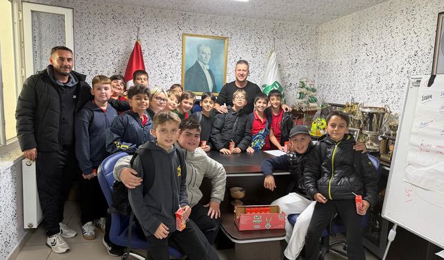 Minik Taraftarlardan Kırklarelispor’a Anlamlı Ziyaret