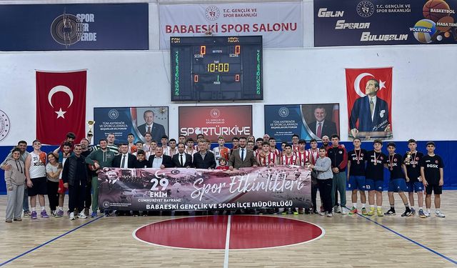 Babaeski’de Cumhuriyet Kupası Basketbol Turnuvası Sona Erdi