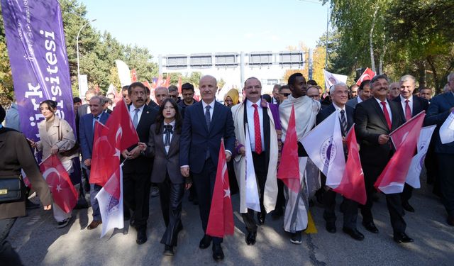 Atatürk Üniversitesi’nde akademik yıl açılış töreni heyecanı