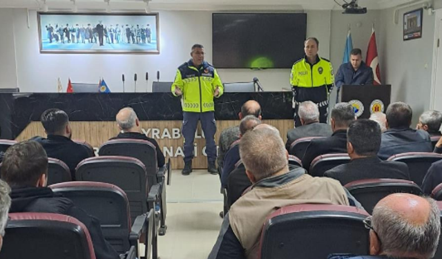 Hayrabolu'da okul servisi şoförleri ve rehber personeller bilgilendirildi