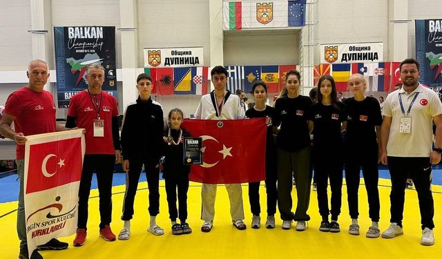 Başkan Bulut, Sporcuları Kutladı