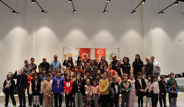 Vize’de Kurtuluş Kupası Satranç Turnuvası Tamamlandı