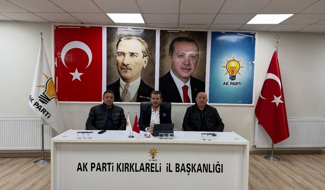 AK Parti Merkez İlçede Haftalık Toplantı Yapıldı