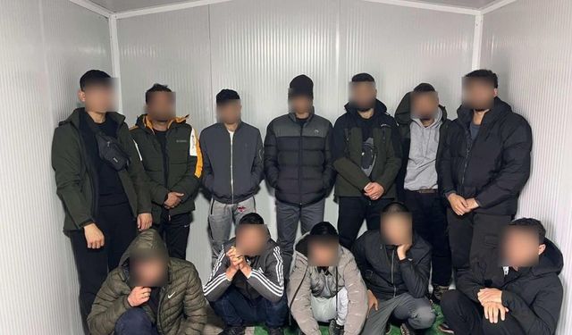 Tekirdağ'da göçmen kaçakçılığı operasyonu: 5 kişi tutuklandı, 19 göçmen yakalandı