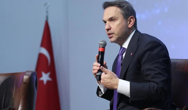 Bakan Bayraktar: "Enerjide bağımsız bir Türkiye hedefinde en önemli görev enerji uzmanlarına düşüyor"