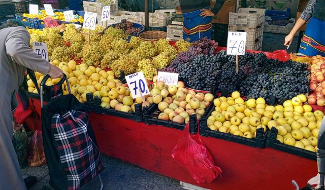 Kırklareli Cumartesi Pazarında Yerli Ürün Bolluğu