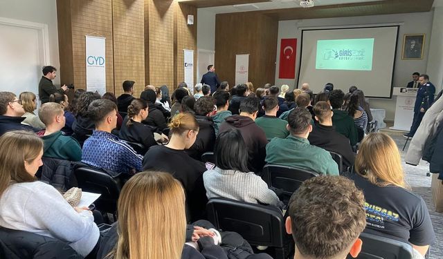 Lüleburgaz’da Girişimci Kütüphanesi Etkinliği Düzenlendi