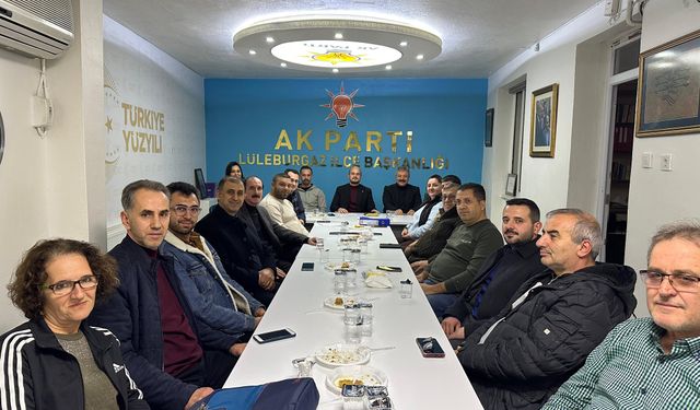 AK Parti Lüleburgaz’da Haftalık Olağan Toplantı Yapıldı