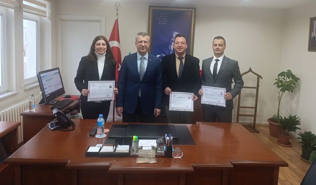 Babaeski’de Kamu Personeline Başarı Belgesi