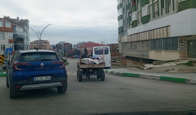 Trafiği Yavaşlatan At Arabaları Tepki Çekiyor