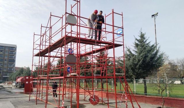 Survivor değil zabıta mülakatı: Zabıta adayları zorlu parkurlarda yarıştı