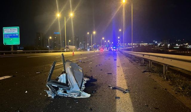 Ankara’da bir otomobil tırın altına girdi: 2 ölü 1 ağır yaralı