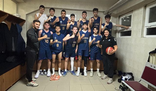 Çayırova Belediyesi U18 Basketbol Takımı grubunu namağlup lider tamamladı