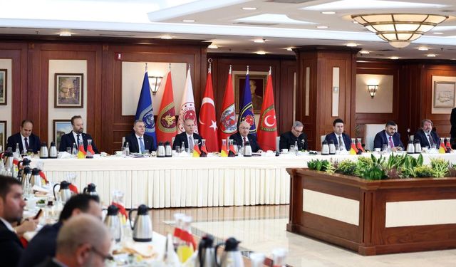 Bakan Güler: "PKK'yı tam bitirdiğimiz anda terör örgütü de 'Terörsüz Türkiye' sürecine uyacağını açıkladı"