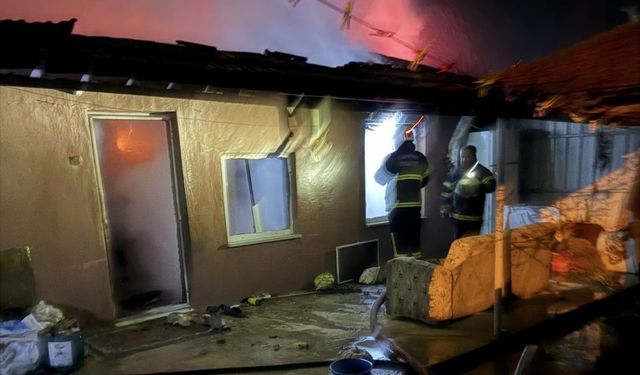 Edirne'de yaşlı kadının evi alevlere teslim oldu