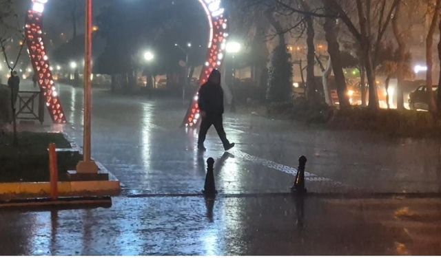 Meteoroloji uyardı, Tekirdağ’da kuvvetli yağış etkili oldu