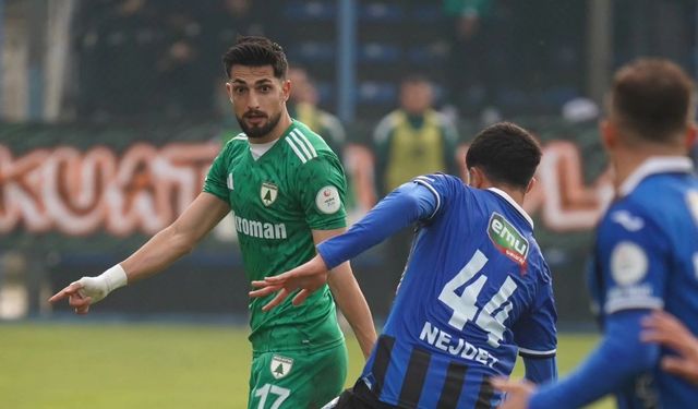 Muğlaspor deplasmanda zirveyi kaptı