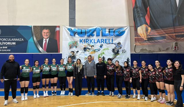 Yurt Öğrencileri Voleybol Sahasında Buluştu