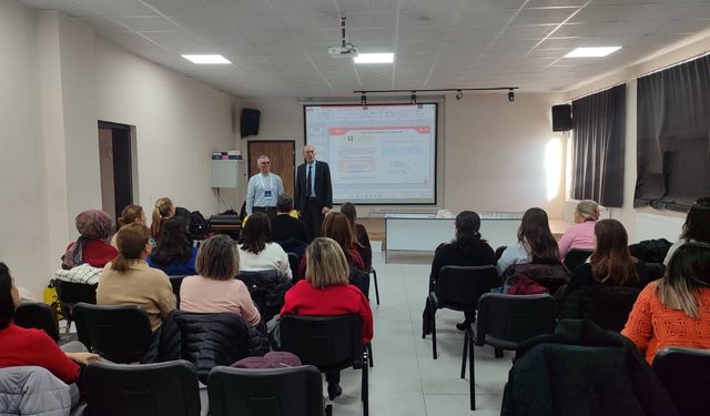 Sınıf Öğretmenlerine Türkiye Yüzyılı Maarif Modeli Eğitimi Verildi