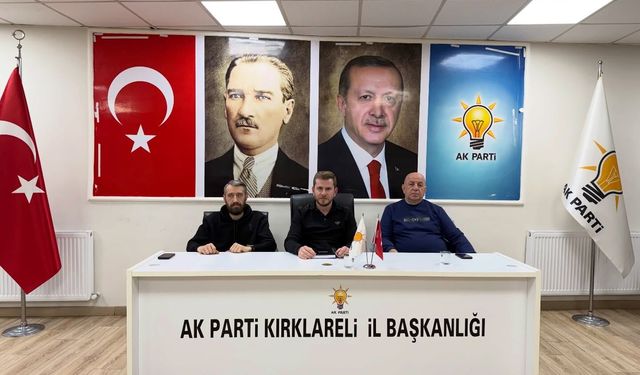 AK Parti Merkez İlçe Yönetimi Toplandı