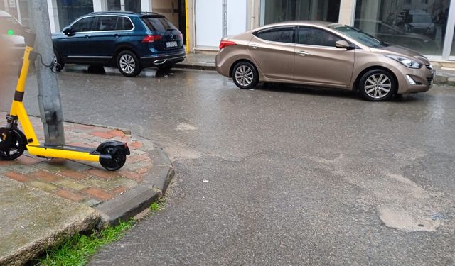 Kırklareli’nde Sağanak Yağış Hayatı Olumsuz Etkiliyor