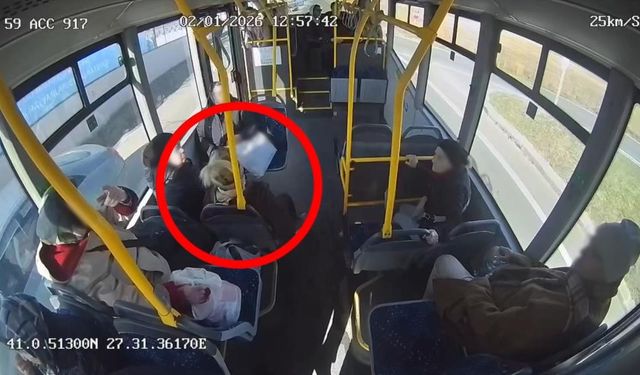 Halk otobüsü şoförü kalp krizi geçiren yolcuyu hastaneye yetiştirdi