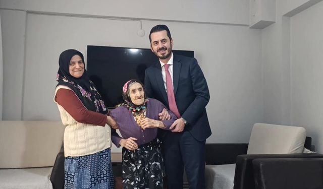 121 yaşındaki Saadet teyze, ziyaretçilerinden bakın ne istedi