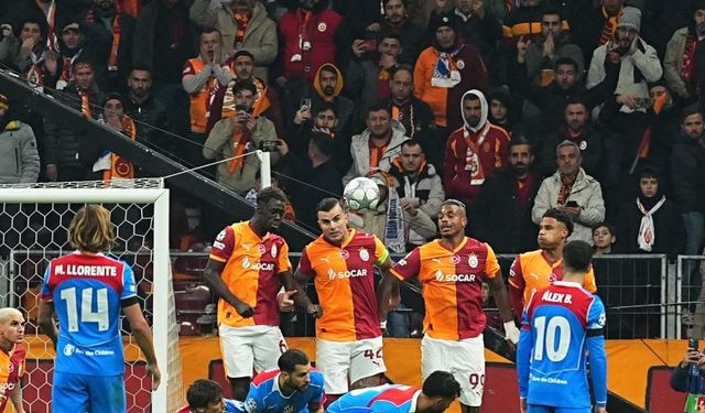 Galatasaray, UEFA Şampiyonlar Ligi'nde puanını 10'a çıkardı