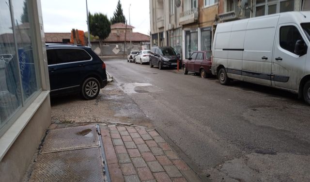 Kırklareli Merkezde Hafif Yağış Etkisini Sürdürüyor