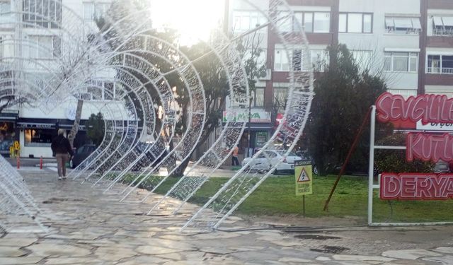 Kırklareli’nde Sevgililer Günü Hazırlığı