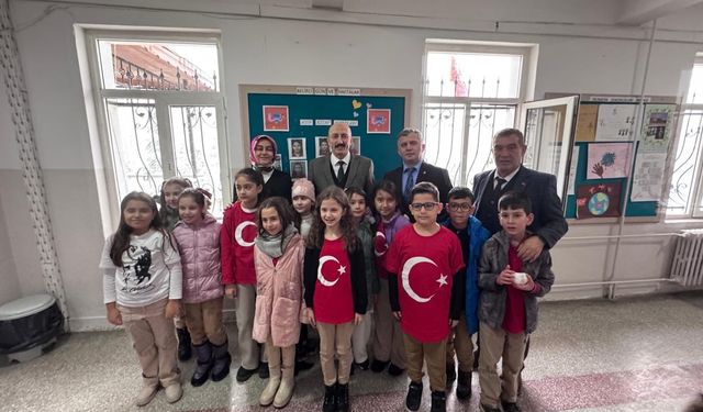 İkinci Dönem “Bayrak Sevgisi” Temasıyla Başladı