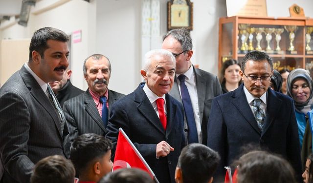 Vali Turan’dan Pehlivanköy Atatürk İlkokulu’na Ziyaret