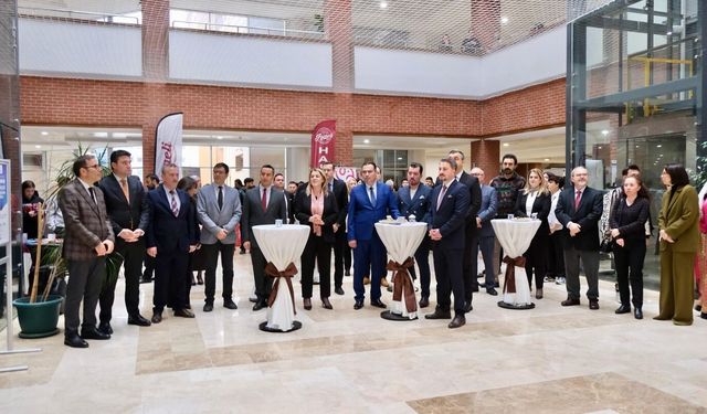 Kırklareli Üniversitesi’nde 15. Kariyer Günleri Etkinliği