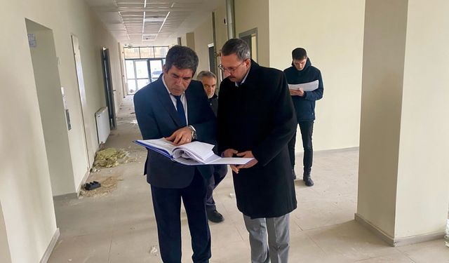 Kaymakam Özderin TOKİ Ortaokulu’nda İncelemelerde Bulundu