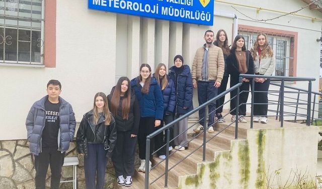 Bahçeşehirli Öğrenciler Meteoroloji İstasyonunda