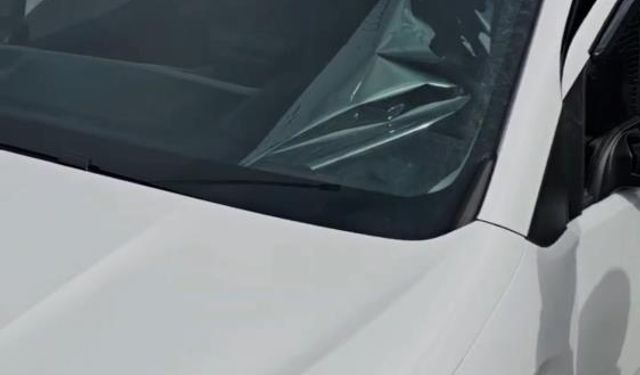 Koyu renk cam filmli araçlara izin verilmedi