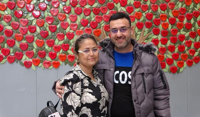 Sevgililer Günü'nde eşinden gelen hayat