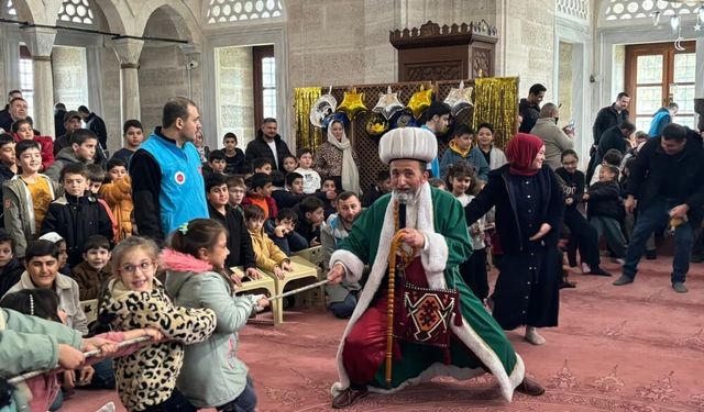 Babaeski'de çocuklar Nasreddin Hoca ile buluştu
