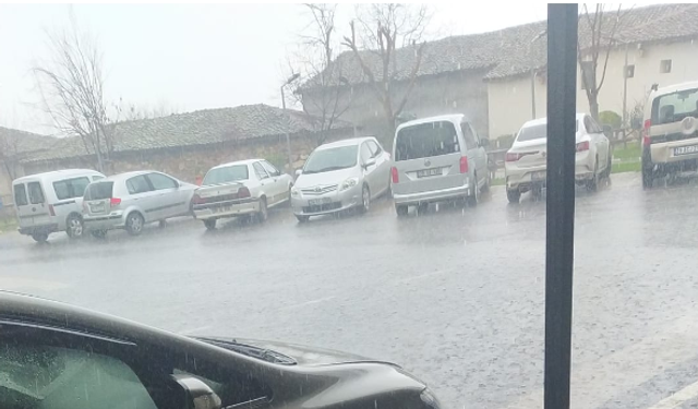 Üsküp’te Sağanak Yağış Etkili Oldu