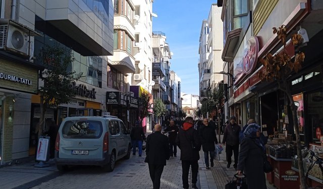 İftar Telaşı Caddeleri Hareketlendiriyor