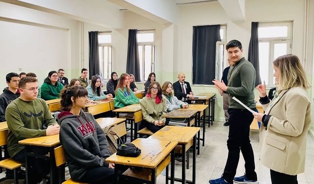 Bağımlılıkla Mücadele Anlatıldı