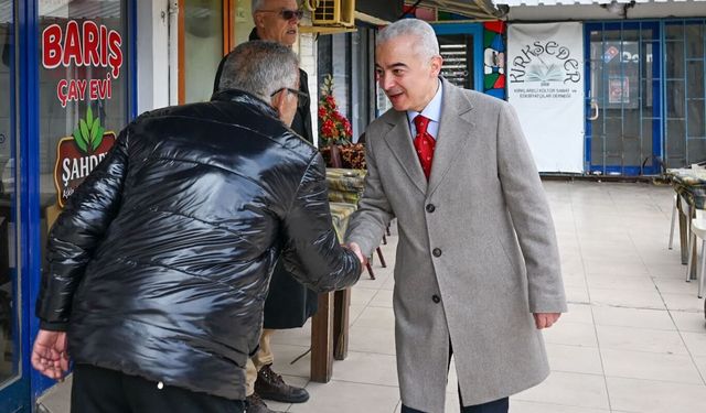 Vali Turan Bayramda Vatandaş ve Esnafla Buluştu