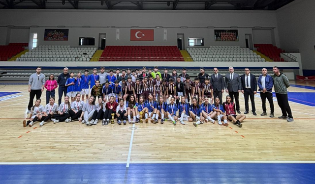 Yıldızlar Futsal İl Birinciliği Tamamlandı