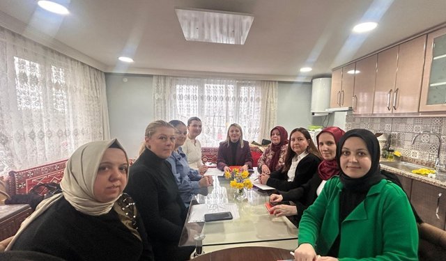 AK Parti Kadın Kolları Kofçaz’da Toplandı